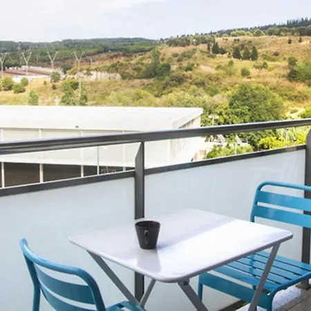 Fira View Montjuic Apartment *